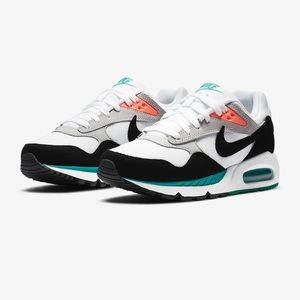NWOT Nike Air Max Correlate